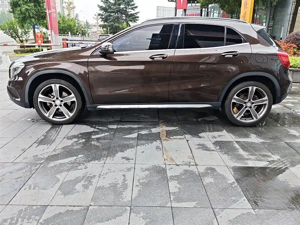 Mercedes-Benz GLA 2015 GLA 220 4MATIC Luxury