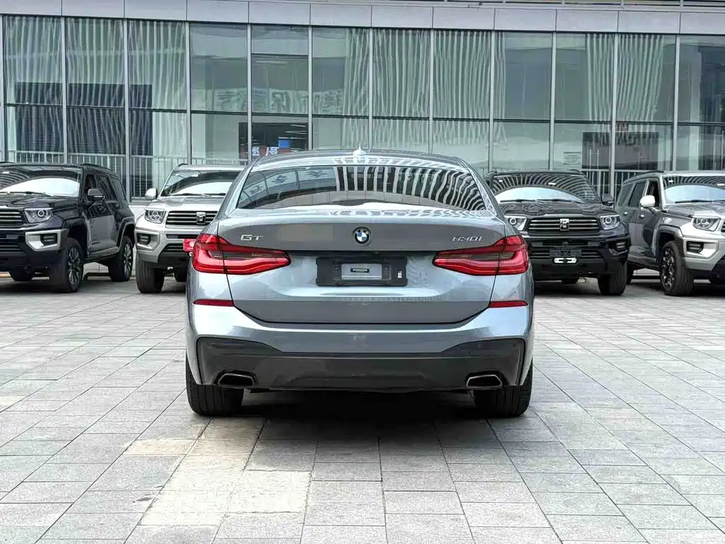 BMW 6 Series GT — миниатюра 8