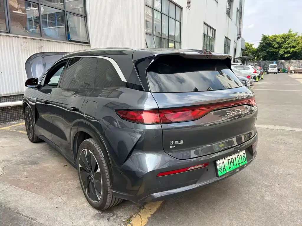 BYD TANG L