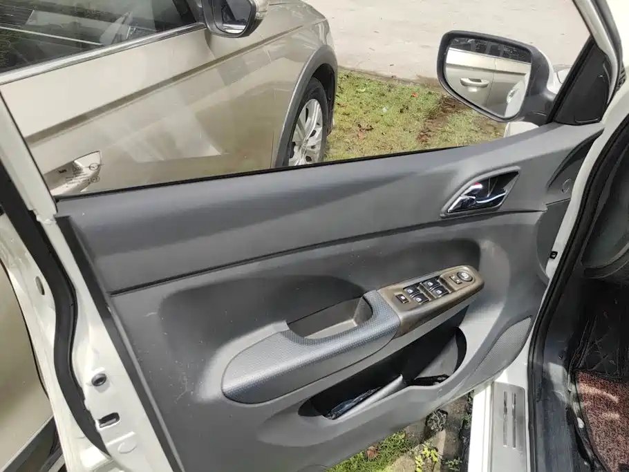 Haima Haima M3 — миниатюра 7