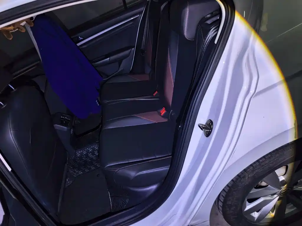 Volkswagen Bora — миниатюра 15