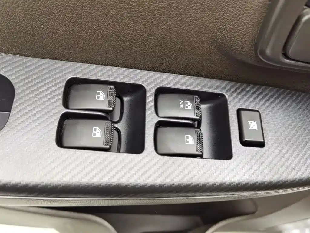 Wuling Hongguang — миниатюра 24