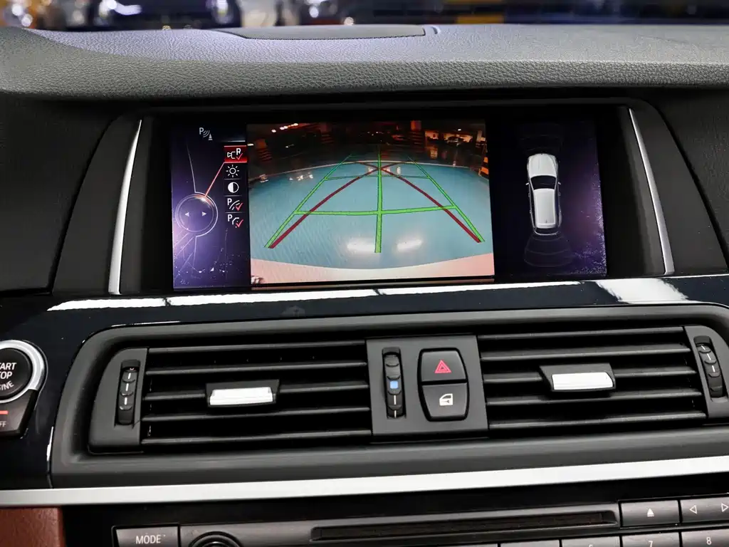 BMW 5 Series (Import) 520i Touring Edition, фото 15