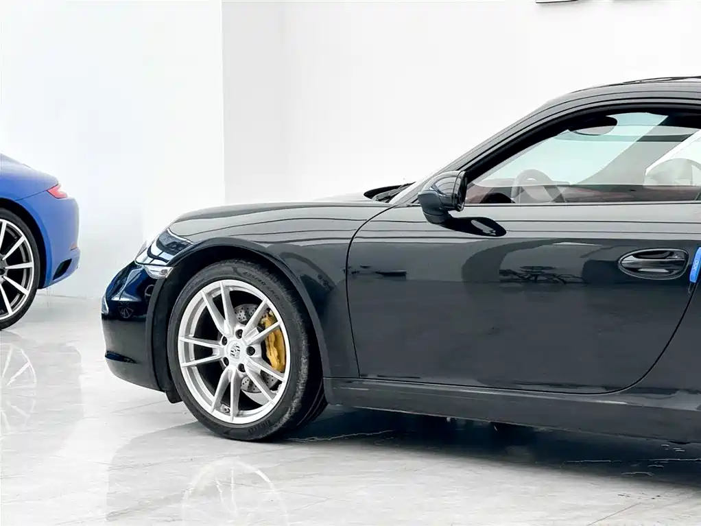 Porsche 911 2012 Carrera 3.4L