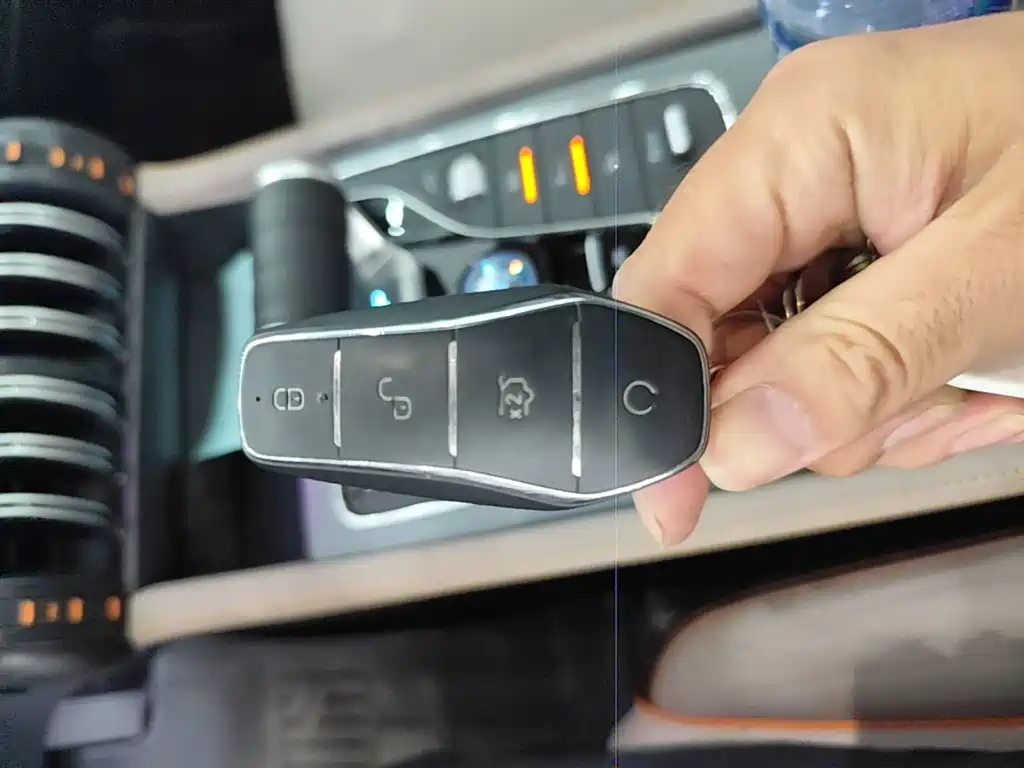 BYD Yuan Plus — миниатюра 9