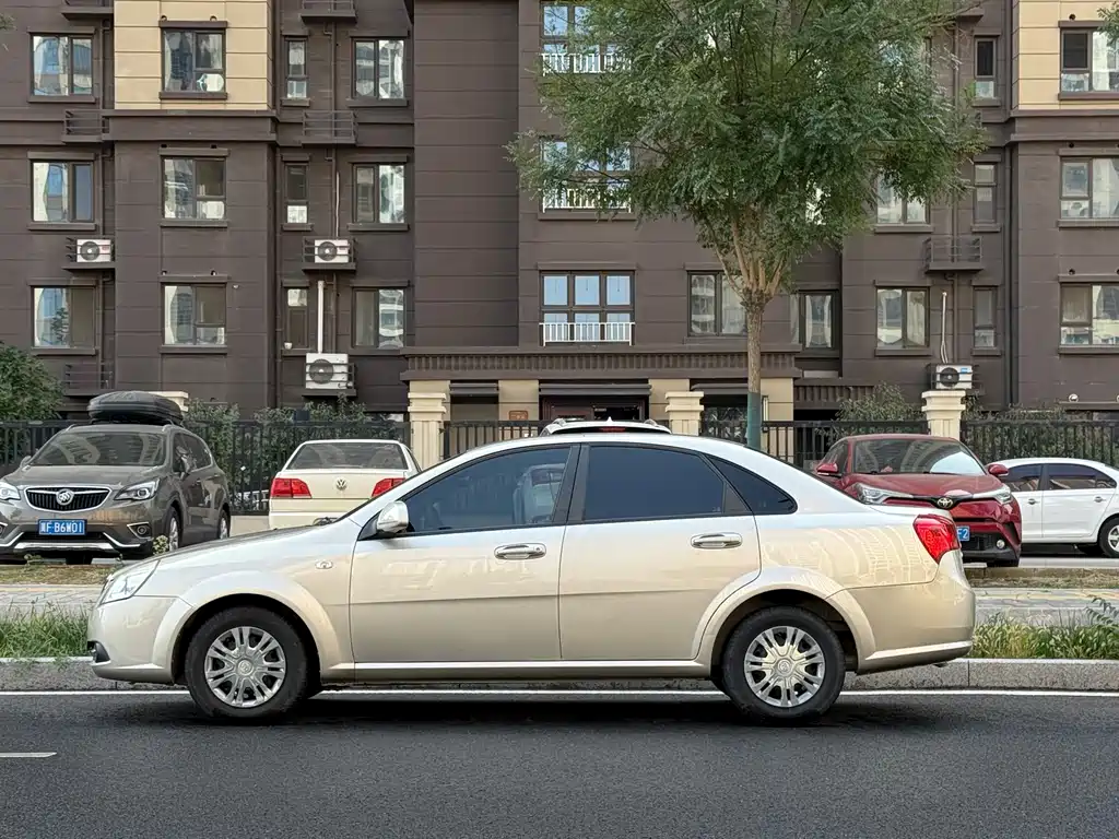 Buick Excelle — миниатюра 3