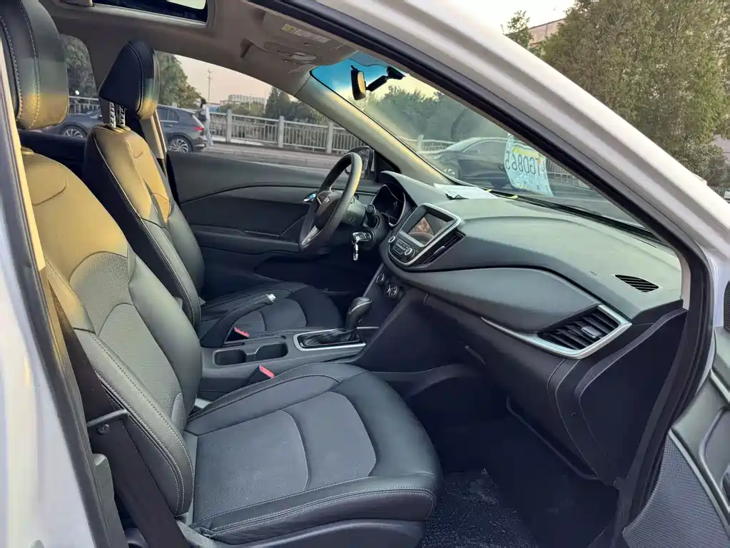 Chevrolet Cavalier — миниатюра 12