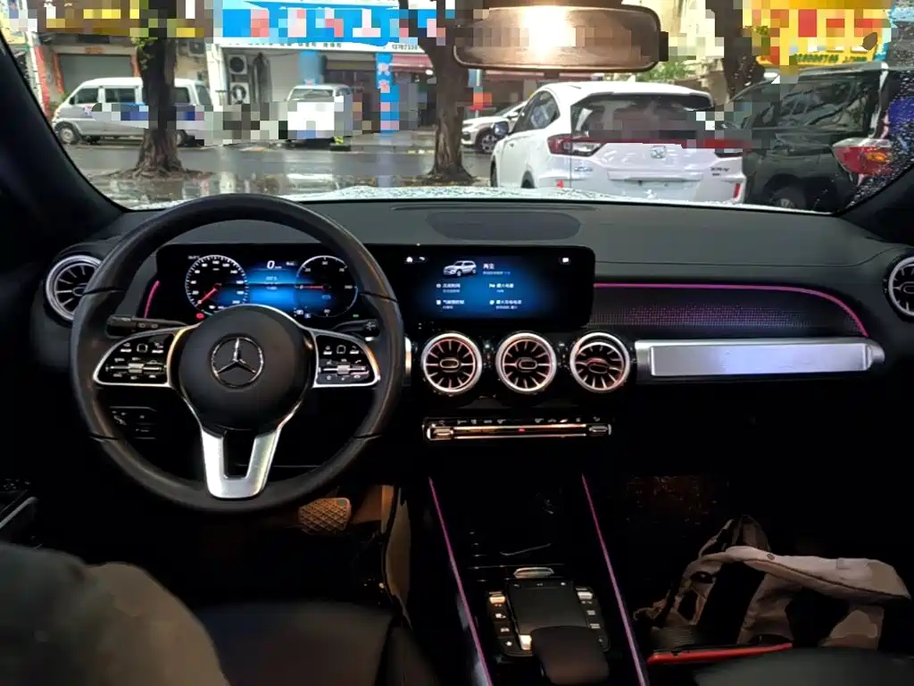 Mercedes-Benz EQB — миниатюра 10