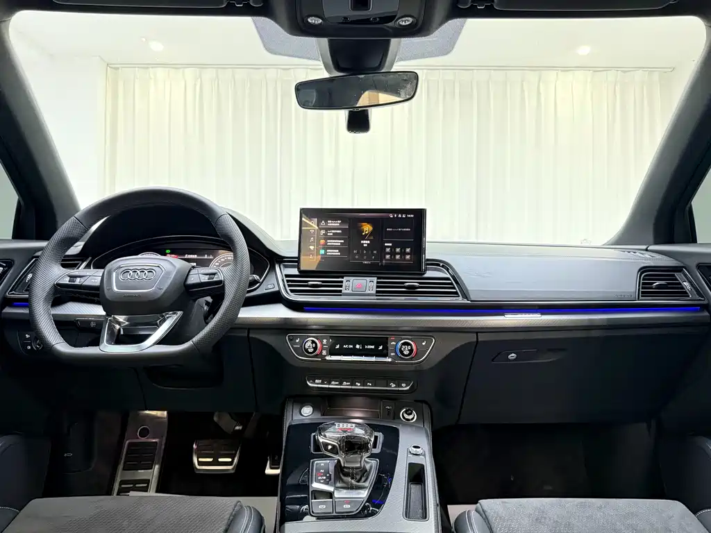 Audi Q5L Sportback — миниатюра 6