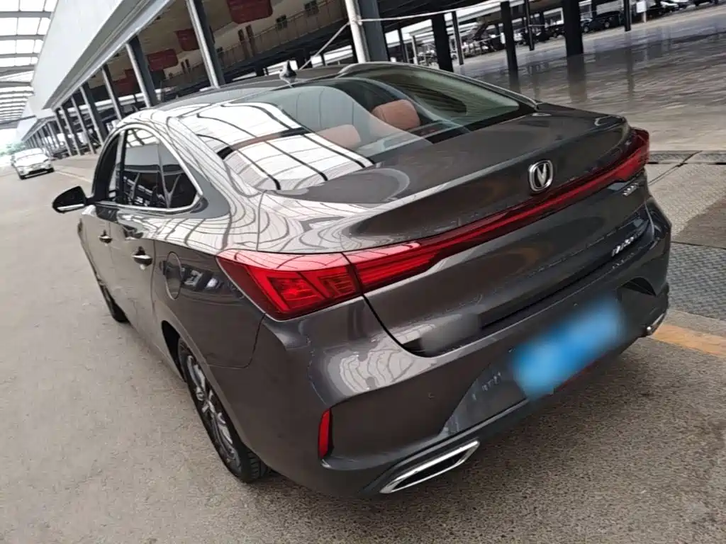 Changan Eado — миниатюра 5