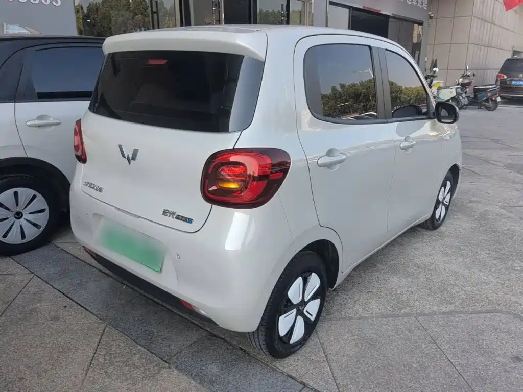 Wuling MINIEV — миниатюра 7