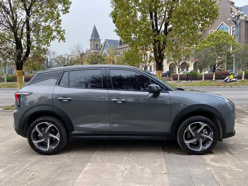 Lynk & Co 06 2020 1.5T Pro