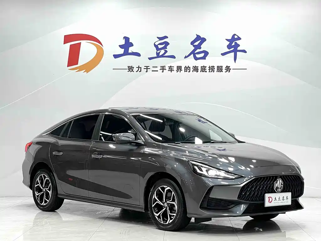 MG MG5 - фото 3