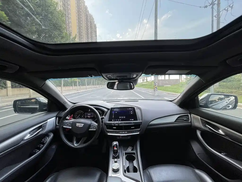 Cadillac CT5 — миниатюра 7