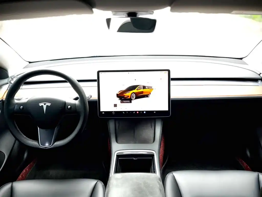 Tesla Model 3 — миниатюра 4