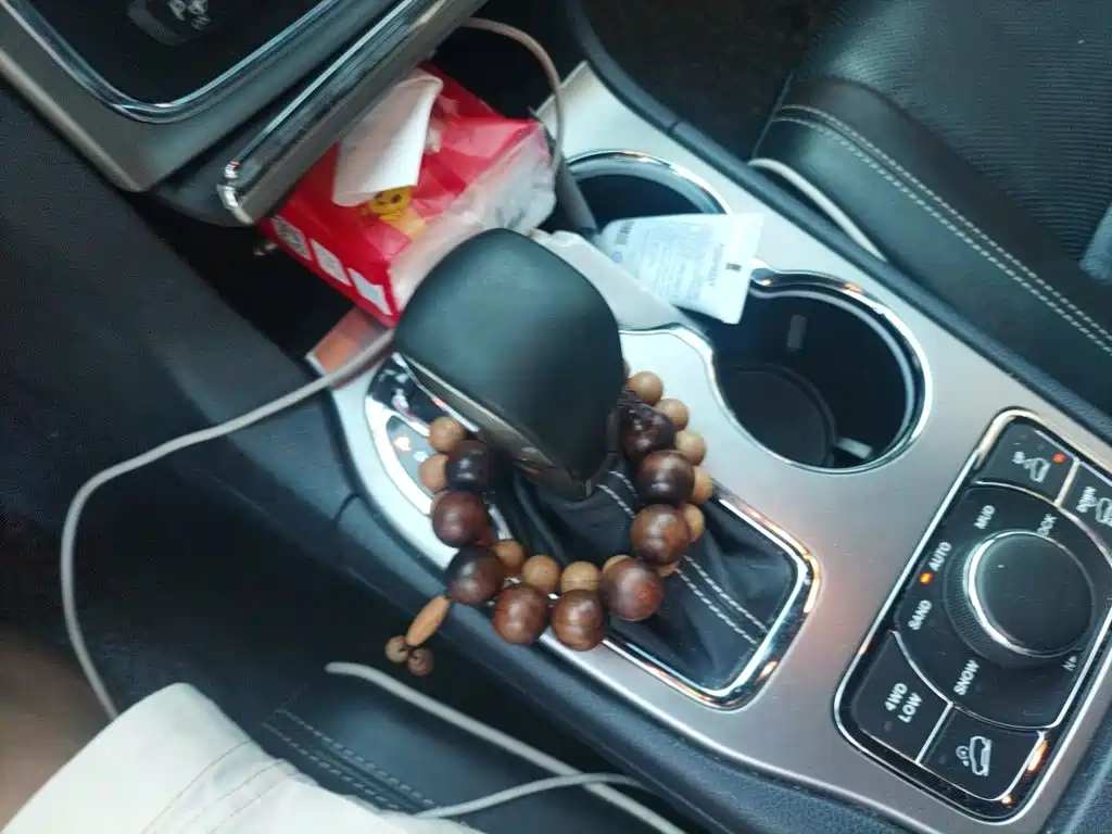 Jeep Grand Cherokee (Import) — миниатюра 15