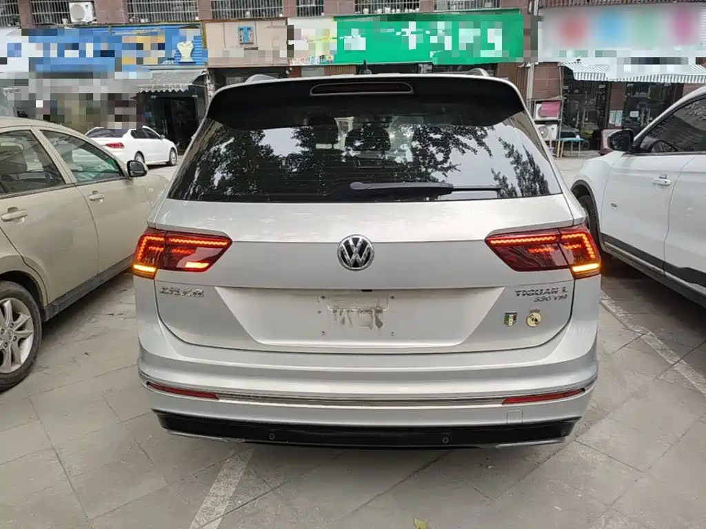 Volkswagen Tiguan L — миниатюра 6