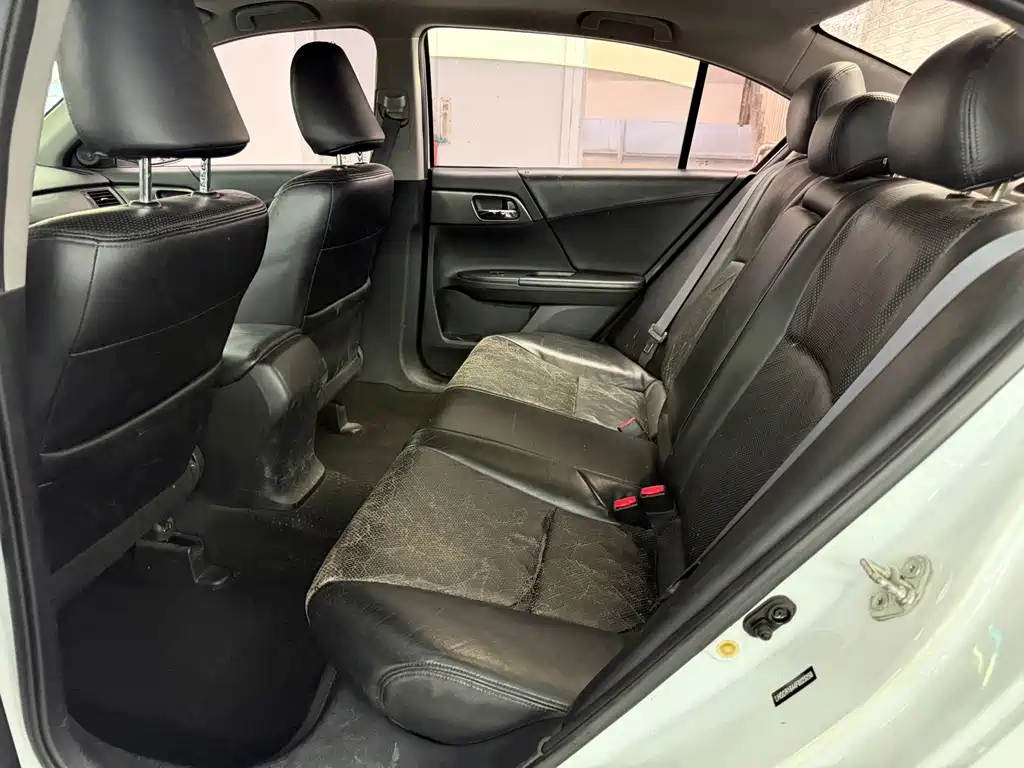 Honda Accord — миниатюра 6