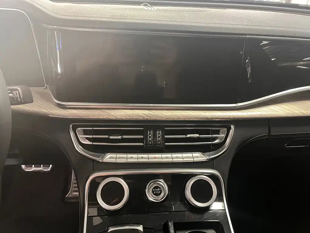 Hongqi Hongqi H9 — миниатюра 6