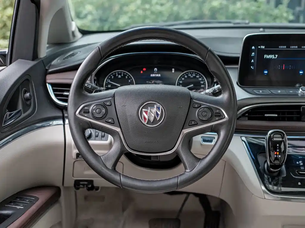 Buick GL8 2020 652T Luxury
