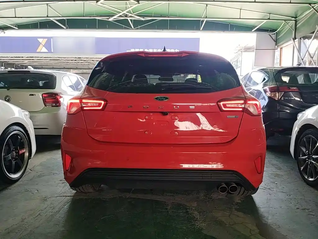 Ford Focus — миниатюра 6