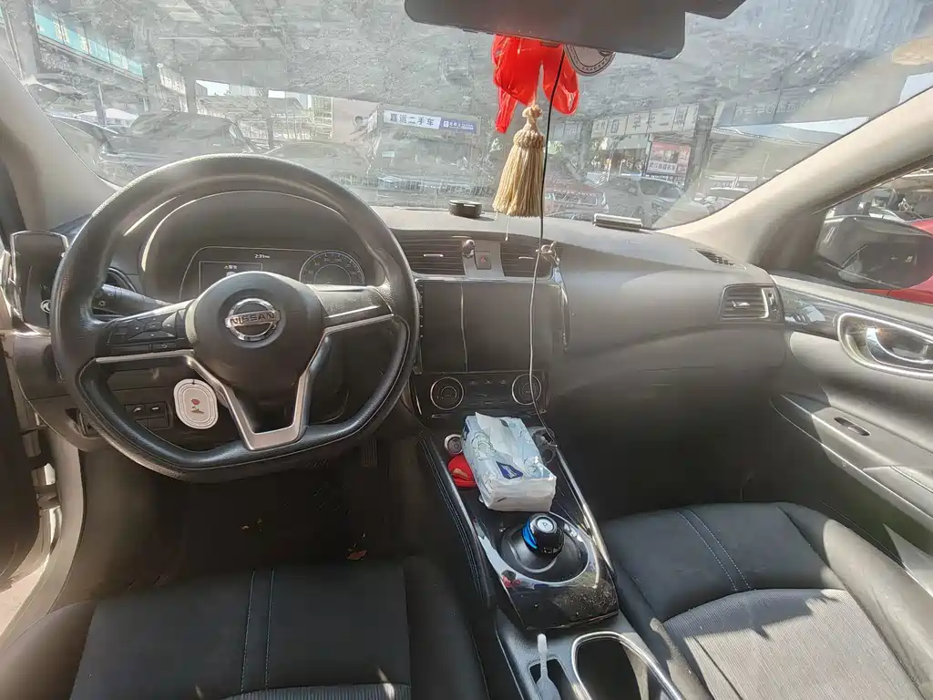 Nissan Sylphy EV — миниатюра 5