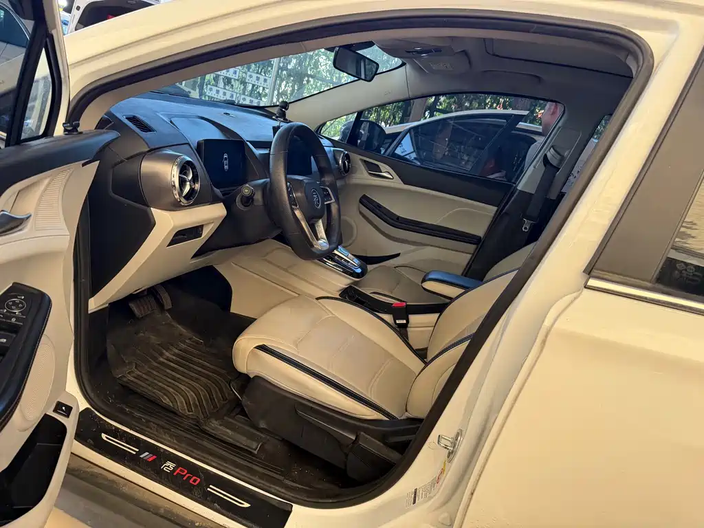 BYD Yuan Pro — миниатюра 3