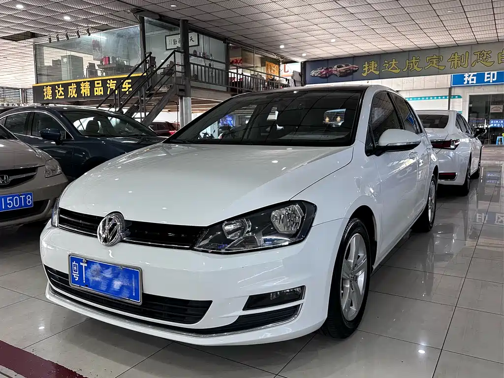 Volkswagen Golf 2014