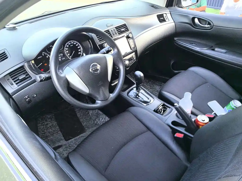 Nissan Tiida — миниатюра 11