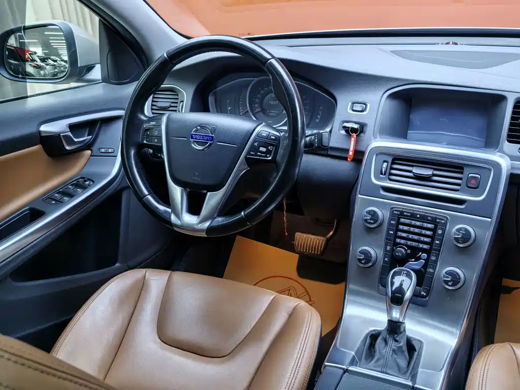 Volvo S60 — миниатюра 19