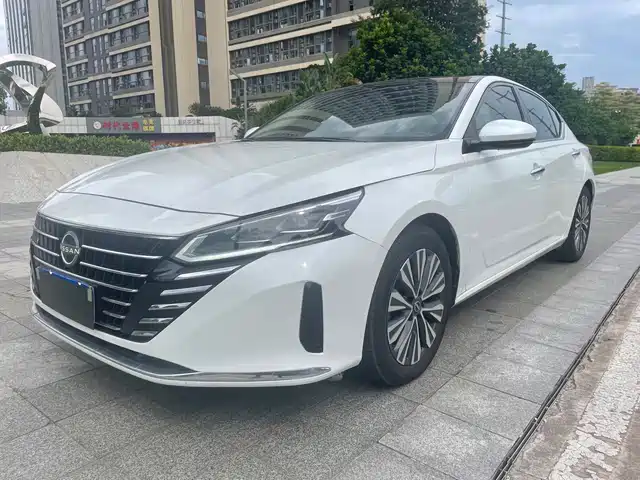 NISSAN TEANA 2023