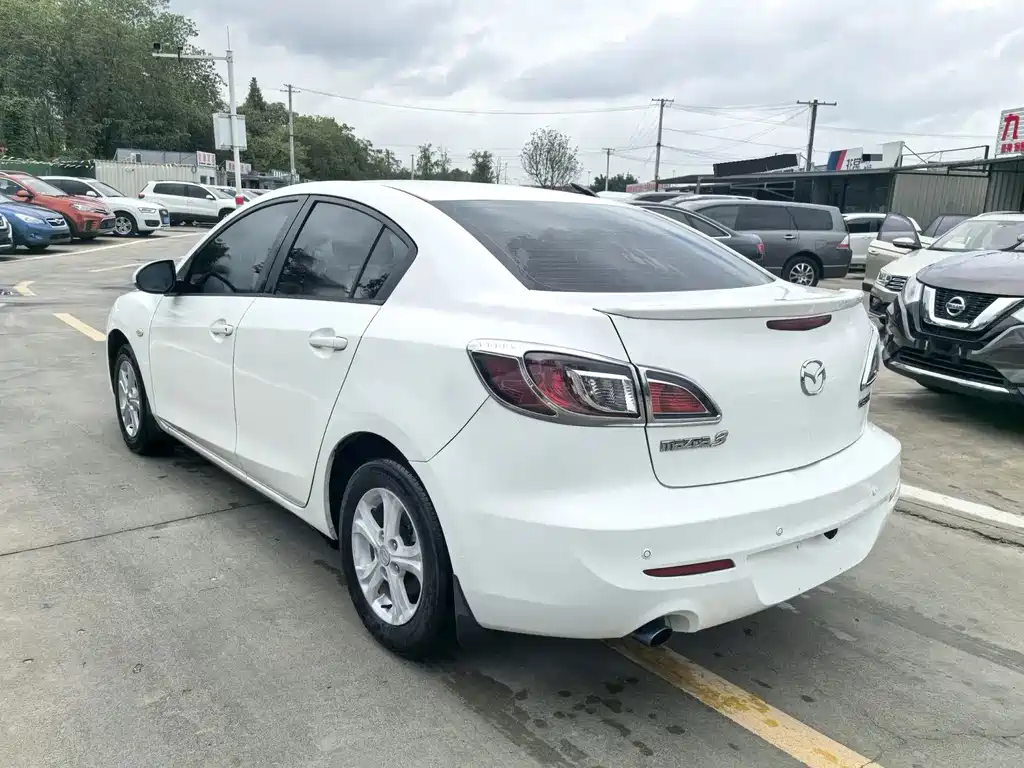 Mazda 3 Xingcheng — миниатюра 6