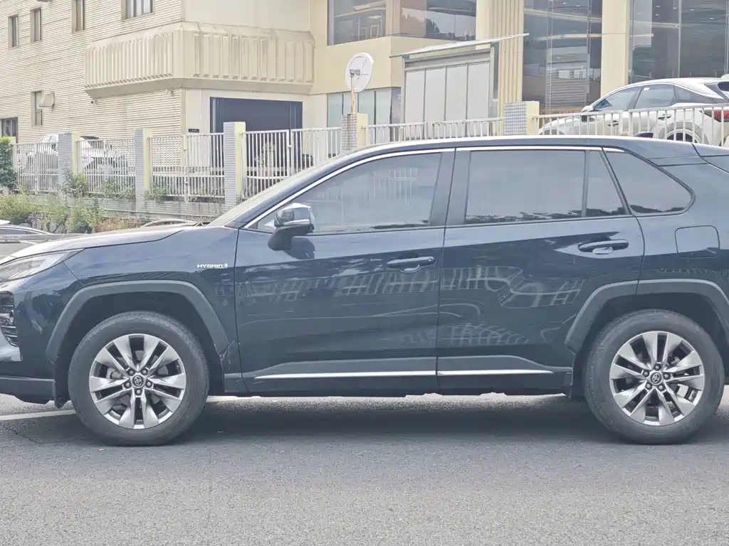 Toyota Wildlander — миниатюра 2