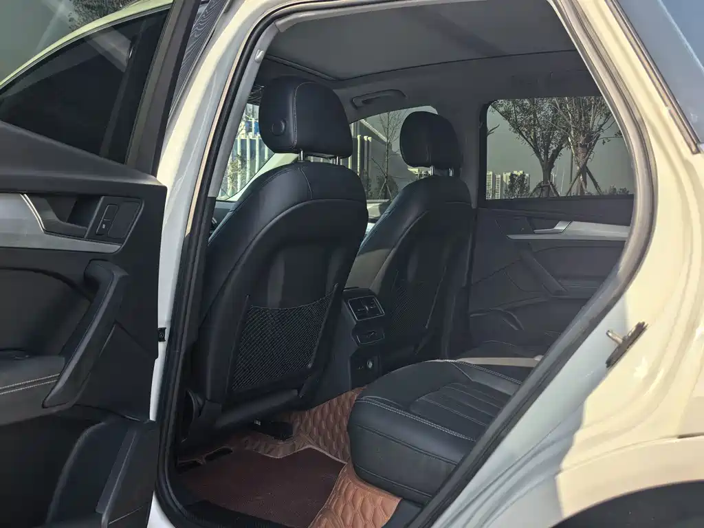 Audi Q5L — миниатюра 7