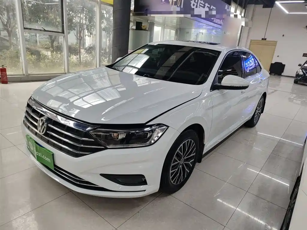 Volkswagen Sagitar 2019