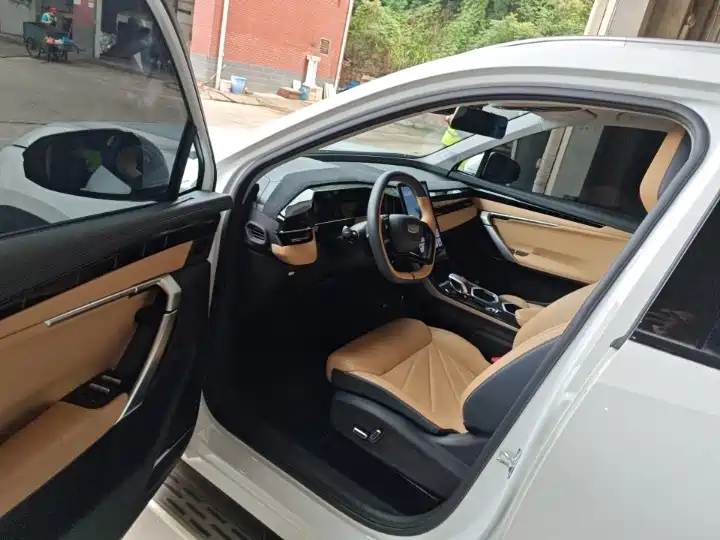 Geely Boyue L — миниатюра 5