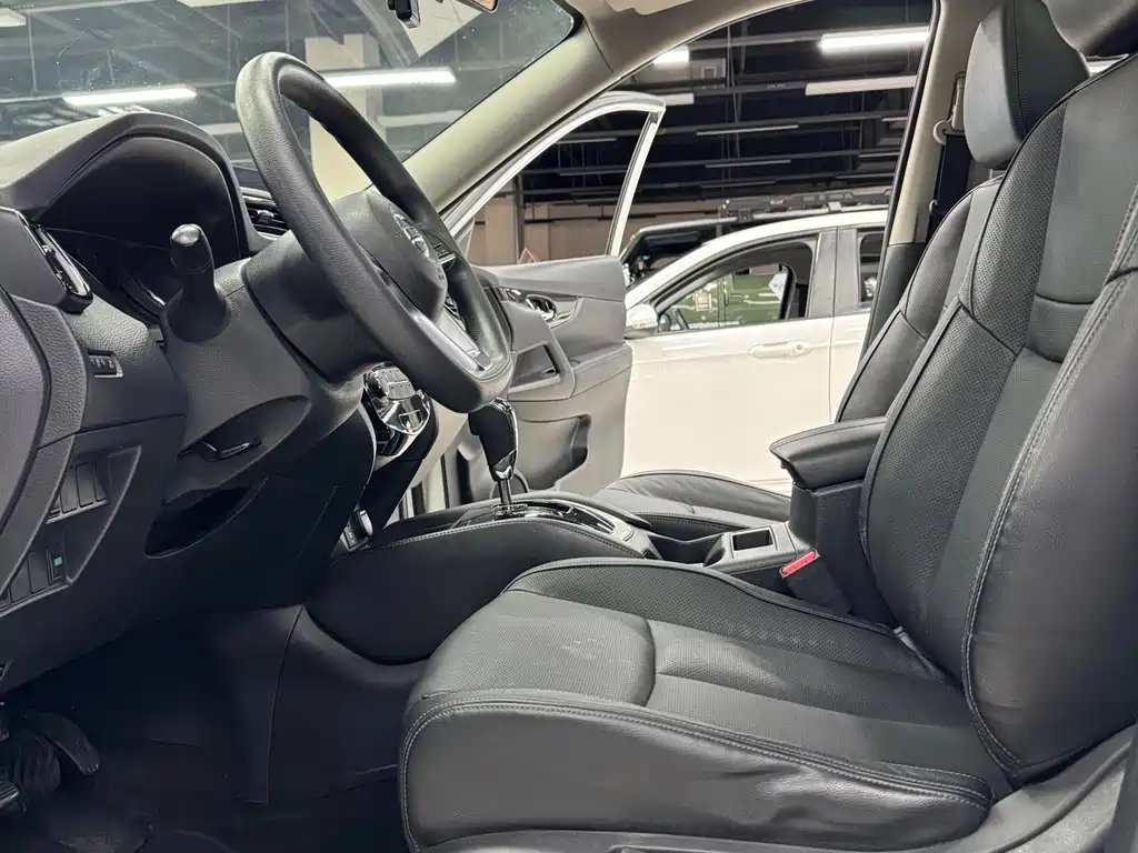 Nissan X-Trail — миниатюра 9