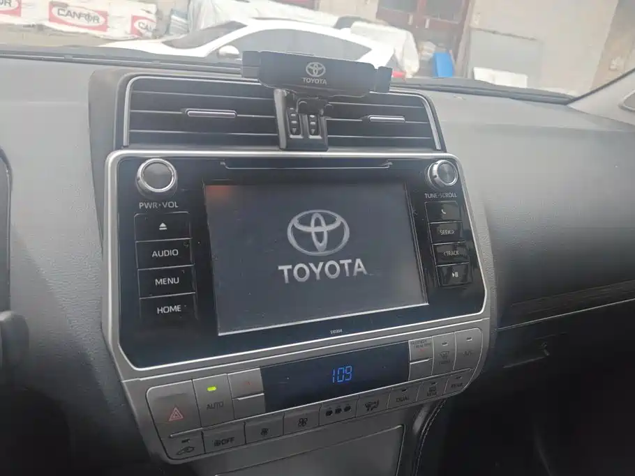 Toyota Prado — миниатюра 13