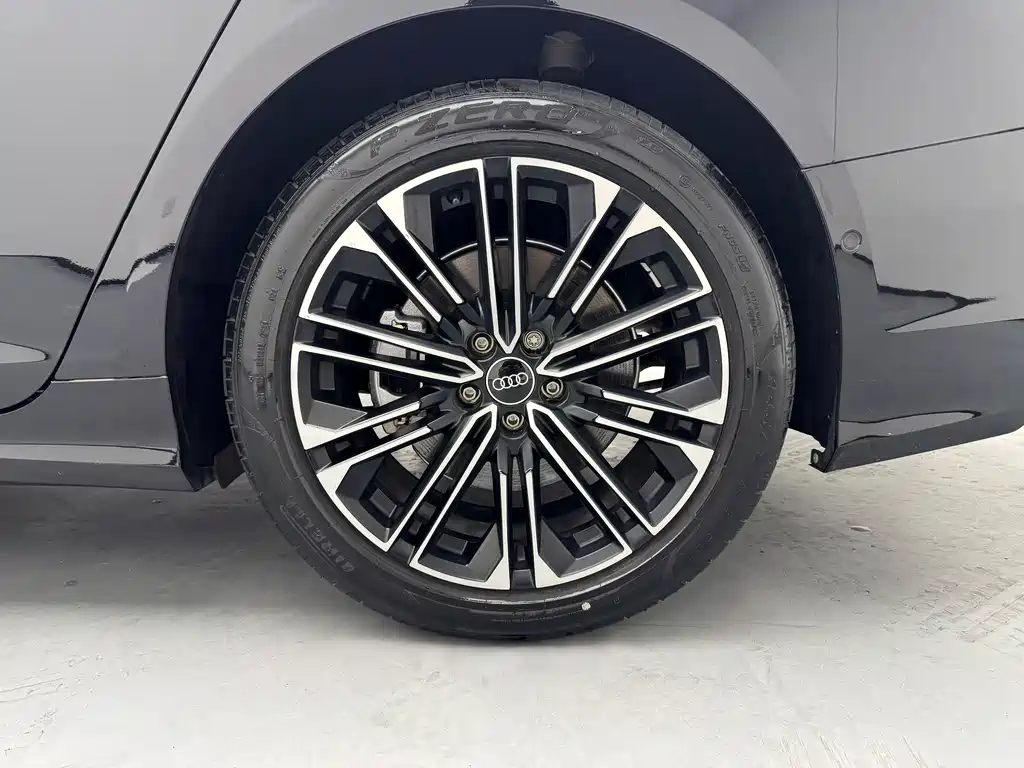 Audi A6L — миниатюра 8