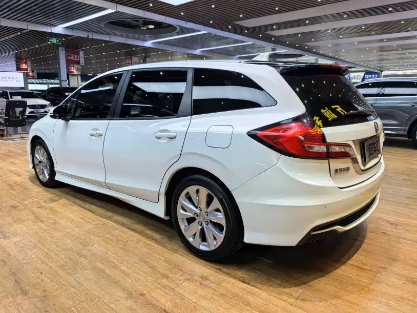 Honda Jade — миниатюра 18