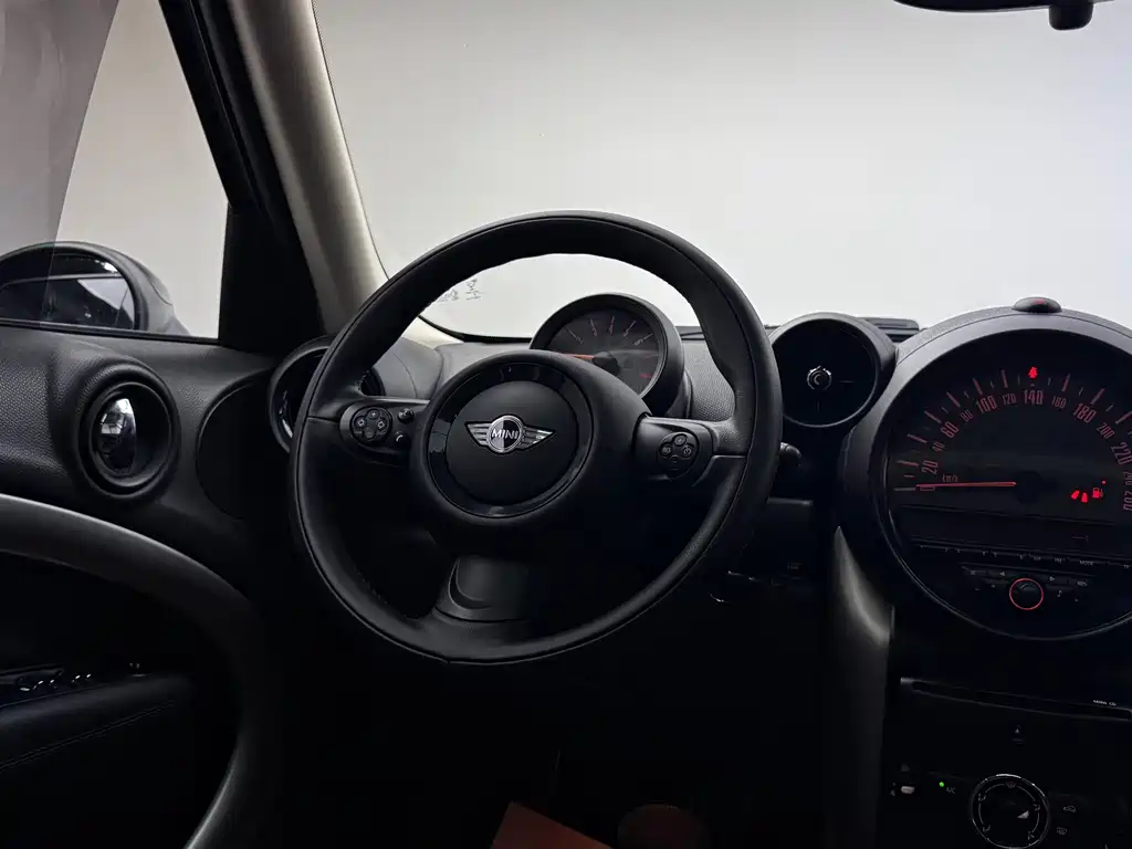 MINI Mini Countryman — миниатюра 11