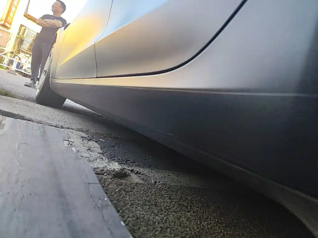 Tesla Model 3 — миниатюра 22
