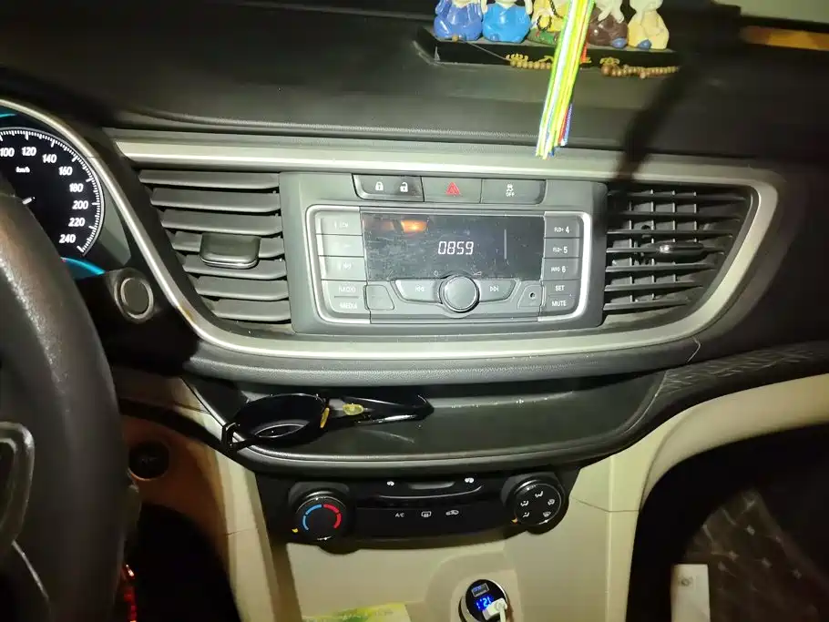 Buick Excelle — миниатюра 13