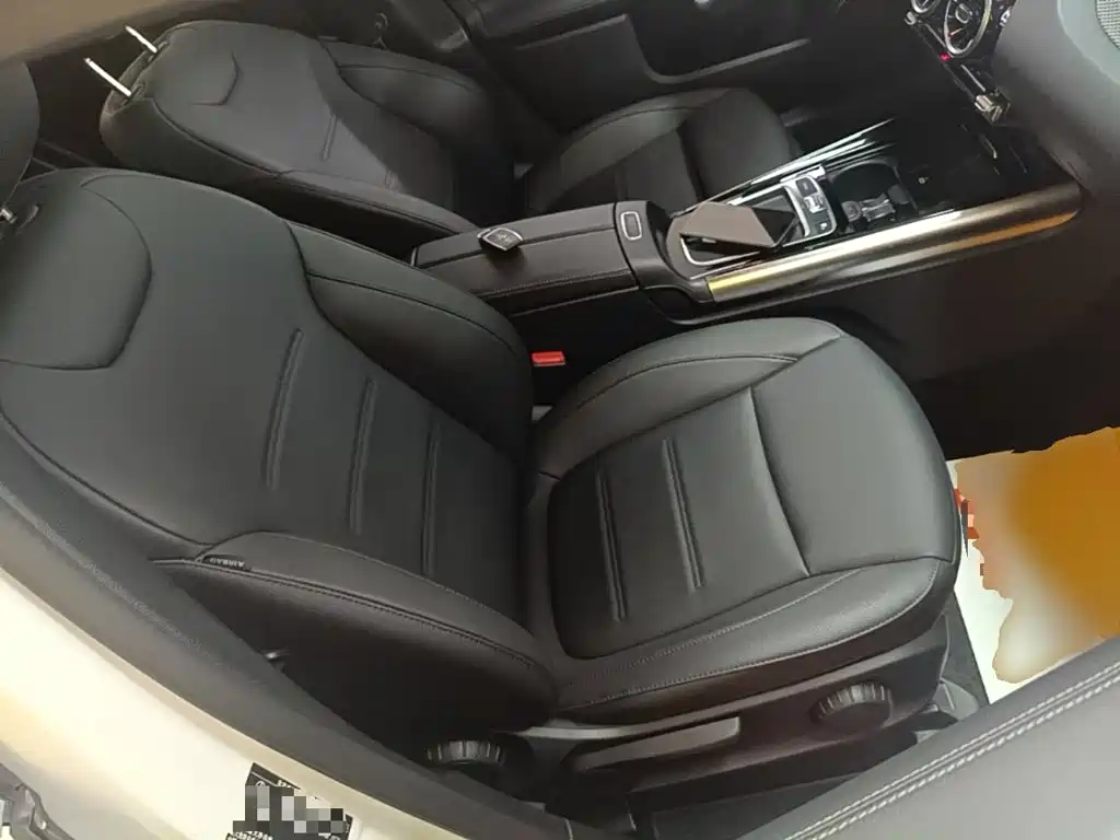 Mercedes-Benz GLA — миниатюра 25