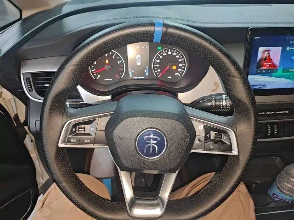 BYD MAX — миниатюра 11