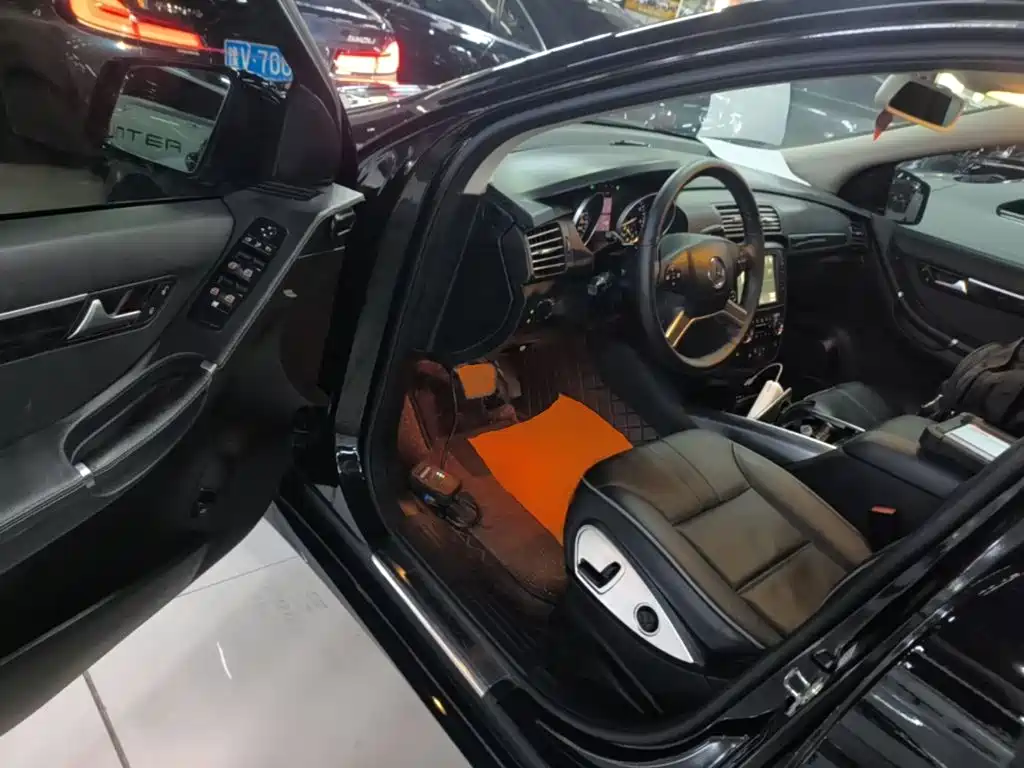 Mercedes-Benz R-Class — миниатюра 16
