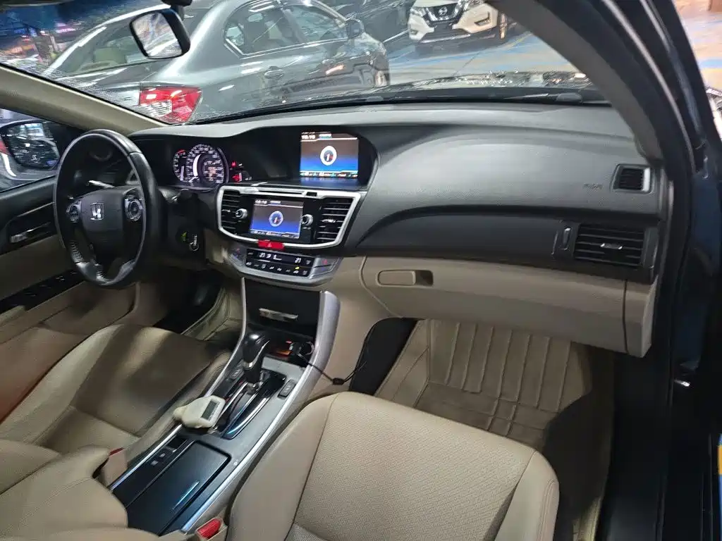 Honda Accord — миниатюра 10