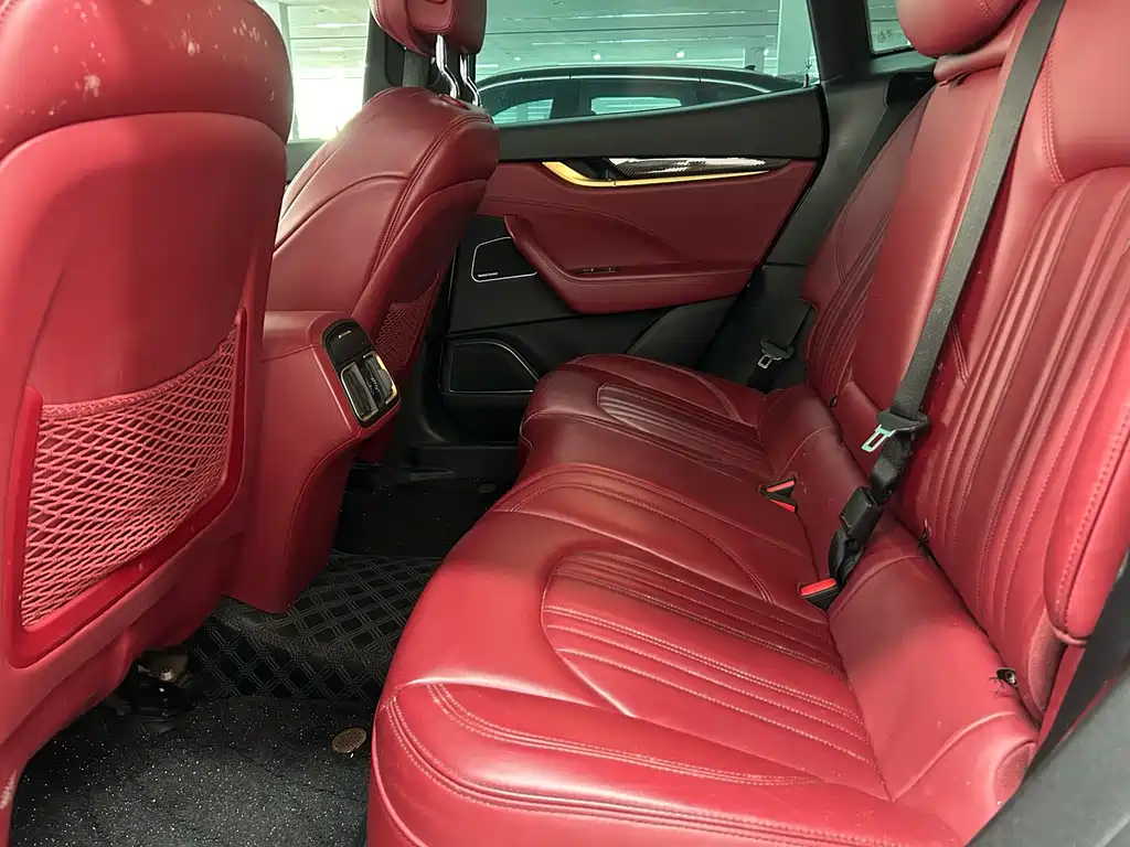 Maserati Levante — миниатюра 6