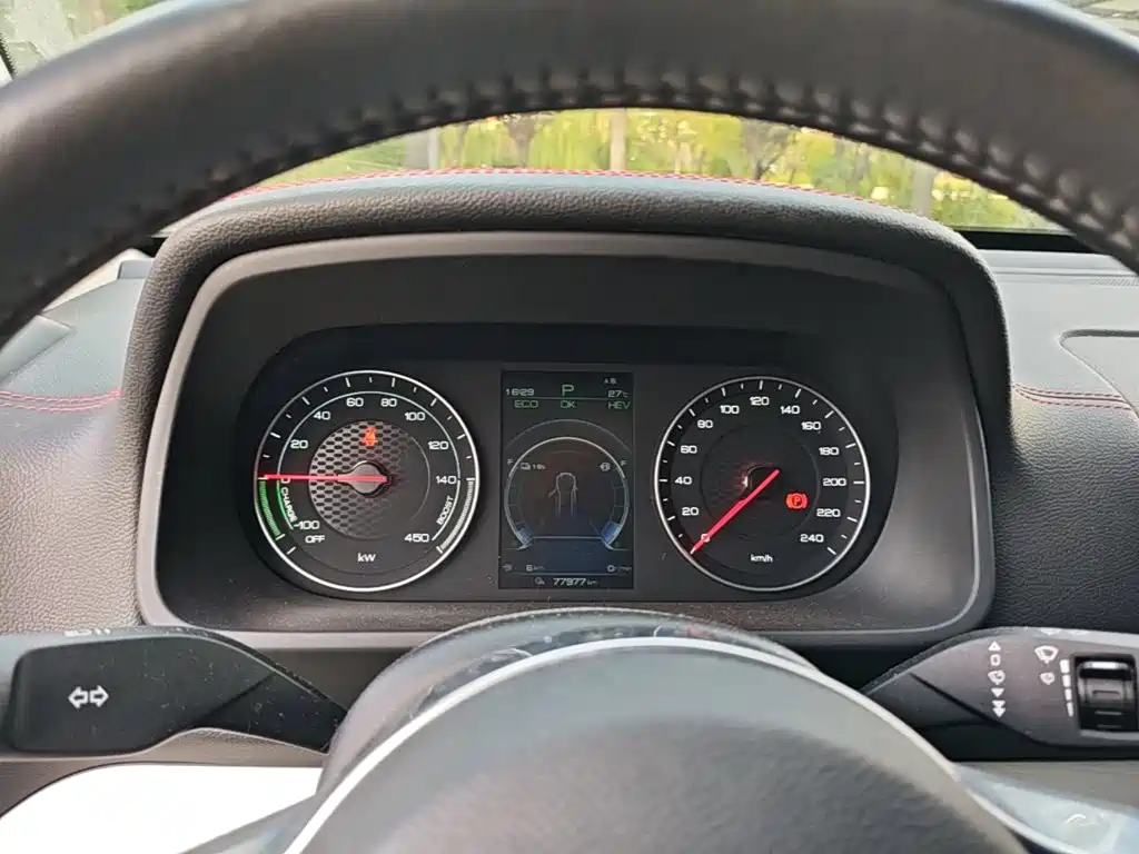 BYD Tang New Energy — миниатюра 12