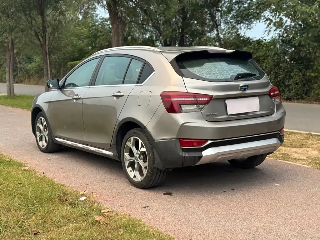 Geely Vision S1 — миниатюра 7